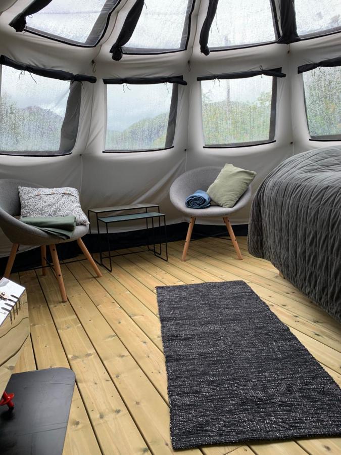 Glamping Lofoten Hotel Kongsjorda ภายนอก รูปภาพ